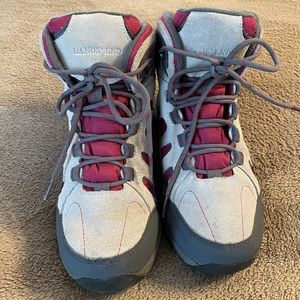 Lands End Women’s winter boots.  Size 8.
